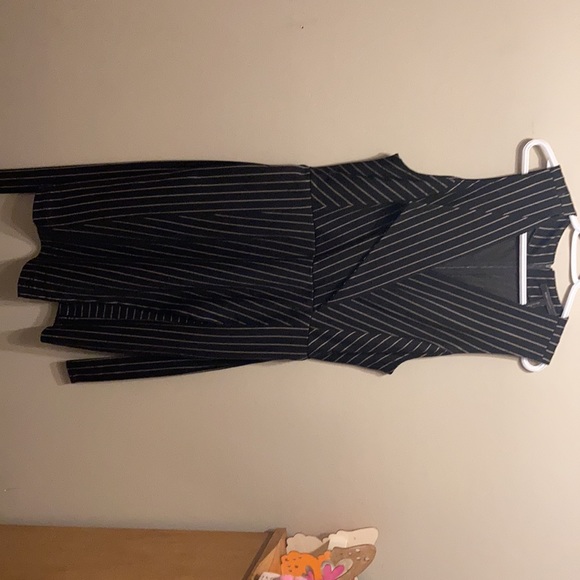 BCBG pinstripe dress. Size L (fits size 12) - Picture 6 of 6
